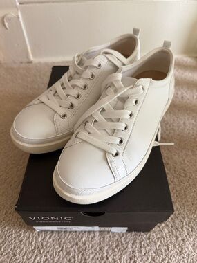 Vionic Winny sneaker 8.5 Wide